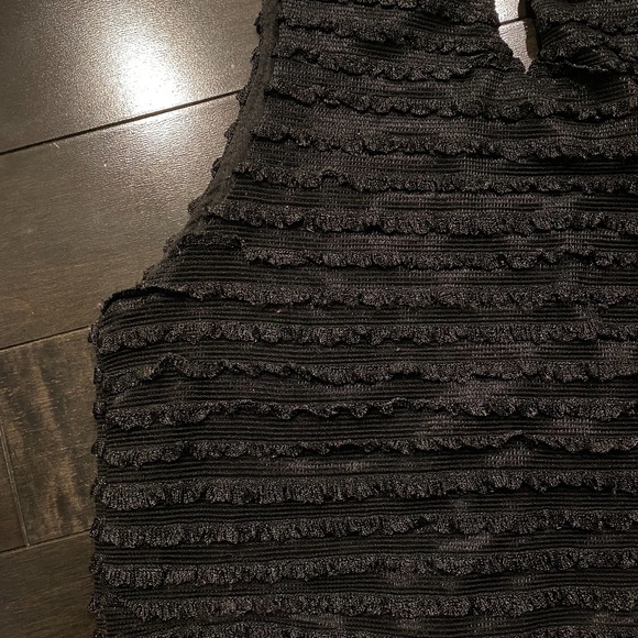 Derek Heart Textured Black Peplum Top - Picture 4 of 7